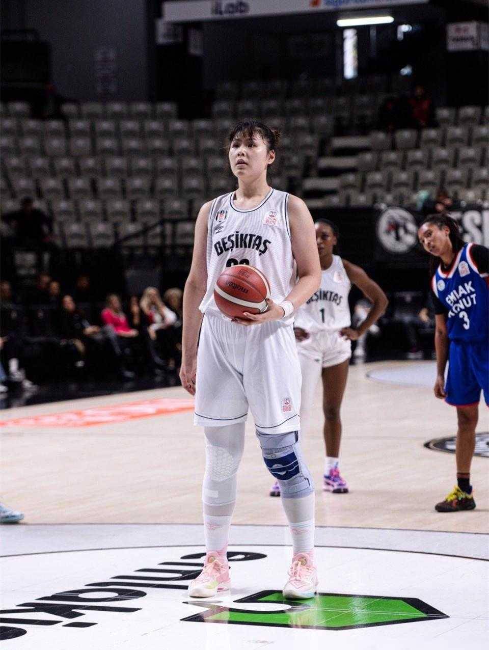 包含Doinb突破纪录悬念揭晓的词条